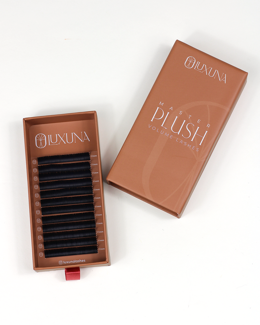 Plush Volume Lashes